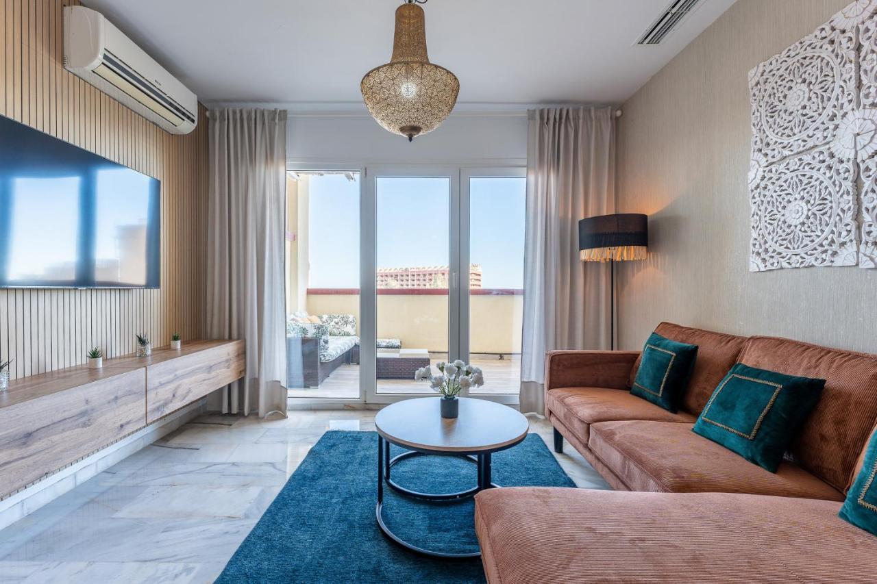 Benalmadena Beachfront Retreat Big Balcony And City Sea Views Apartment Exterior photo