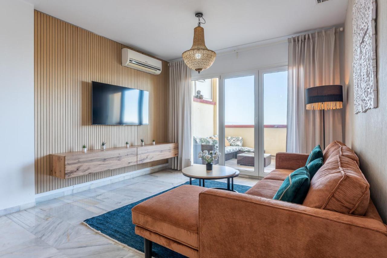 Benalmadena Beachfront Retreat Big Balcony And City Sea Views Apartment Exterior photo